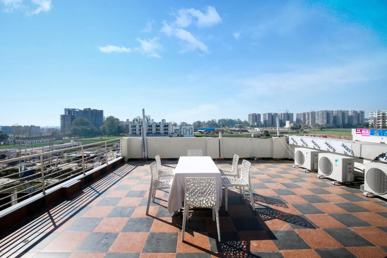 Hotel Woodcrest Zirakpur Chandigarh - Luxury Rooms Kültér fotó