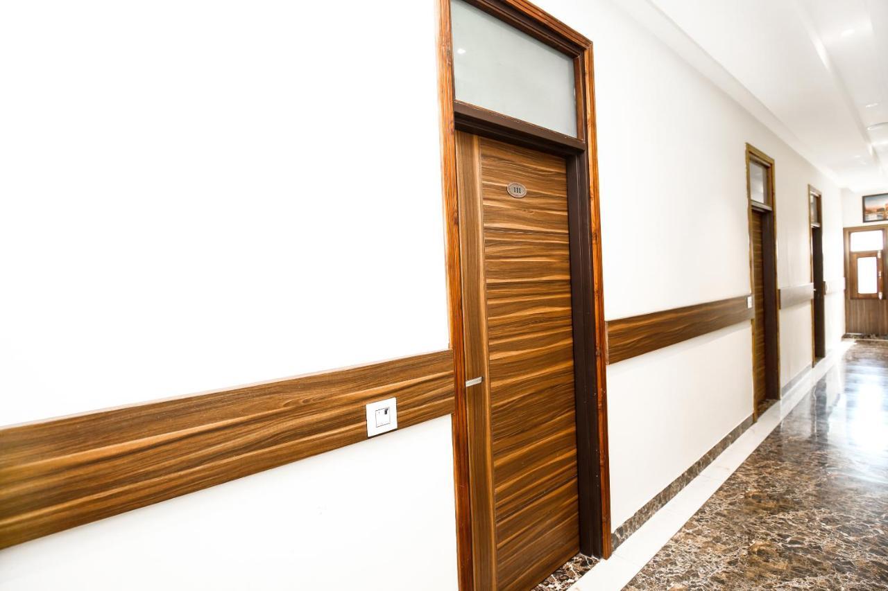 Hotel Woodcrest Zirakpur Chandigarh - Luxury Rooms Kültér fotó