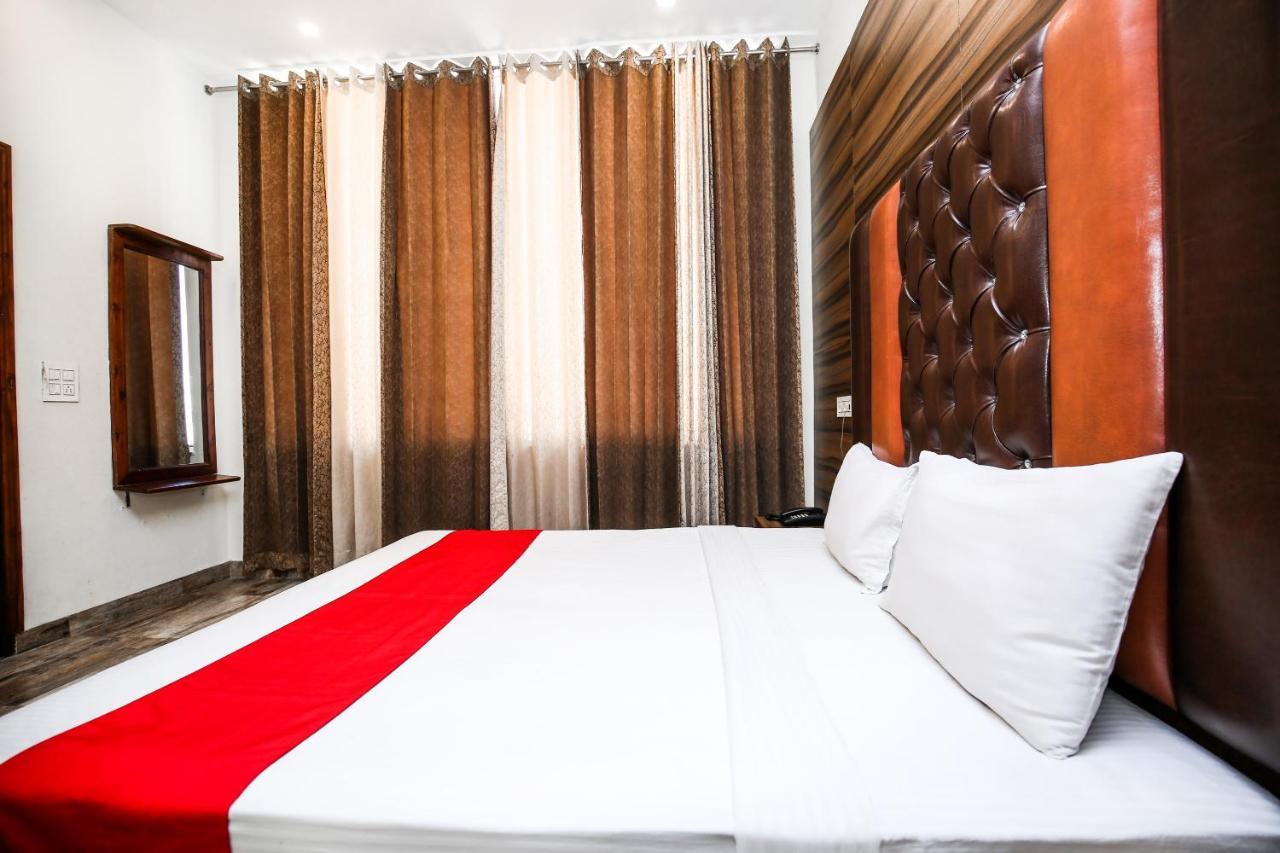 Hotel Woodcrest Zirakpur Chandigarh - Luxury Rooms Kültér fotó